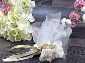 Μπομπονιέρα Γάμου με Υφασμάτινο Λευκό Λουλούδι